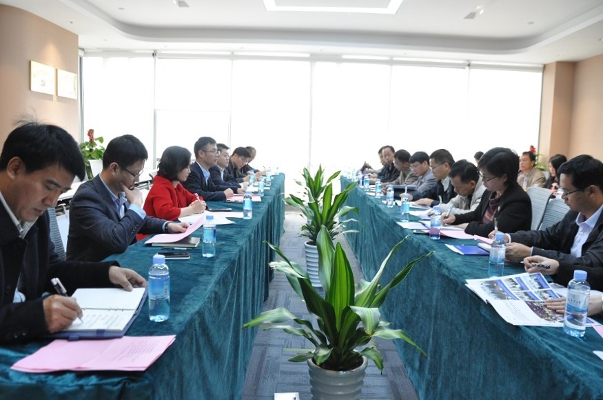 钦州市开发投资集团有限公司董事长郑豪斌一行到乐鱼电竞广西集团考察调研